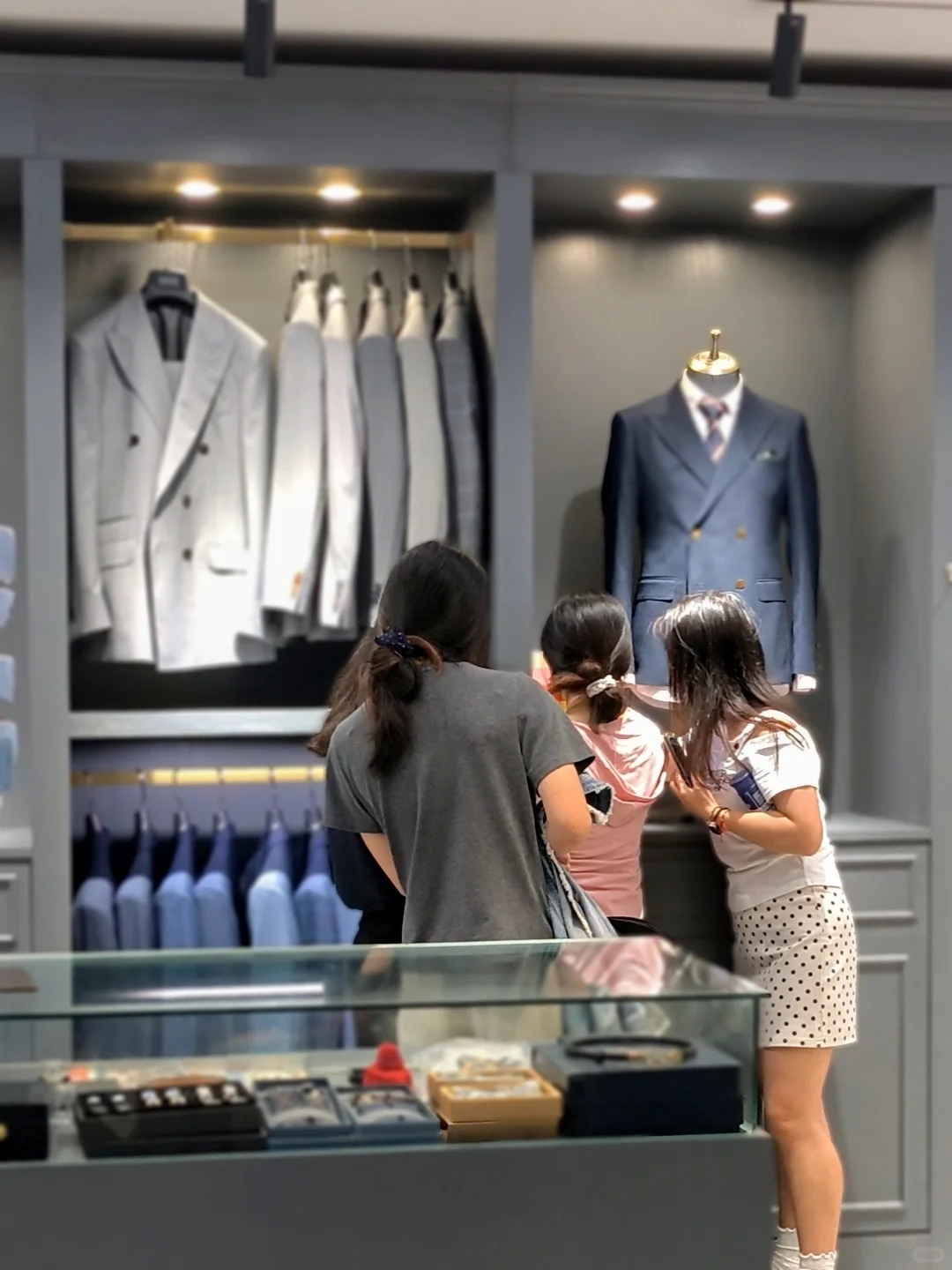 贵州婚礼西服定制多少钱？新郎西装预算这样分配